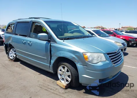 2008 Chrysler Town & Country Touring from USA, damaged, VIN 2A8HR54P08R720356
